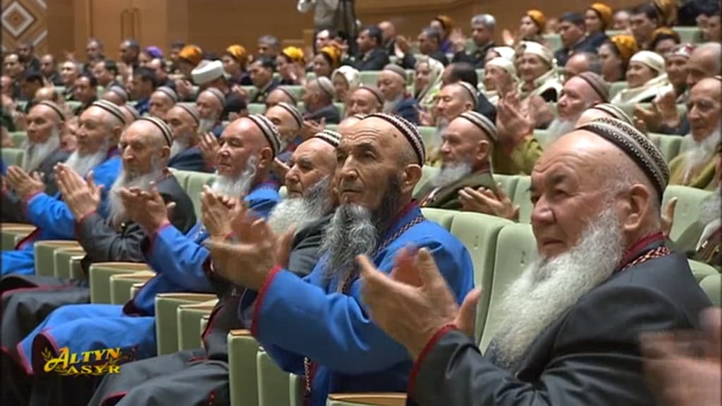 Старейшины поддержали решение Бердымухамедова активнее привлекать молодежь к руководству