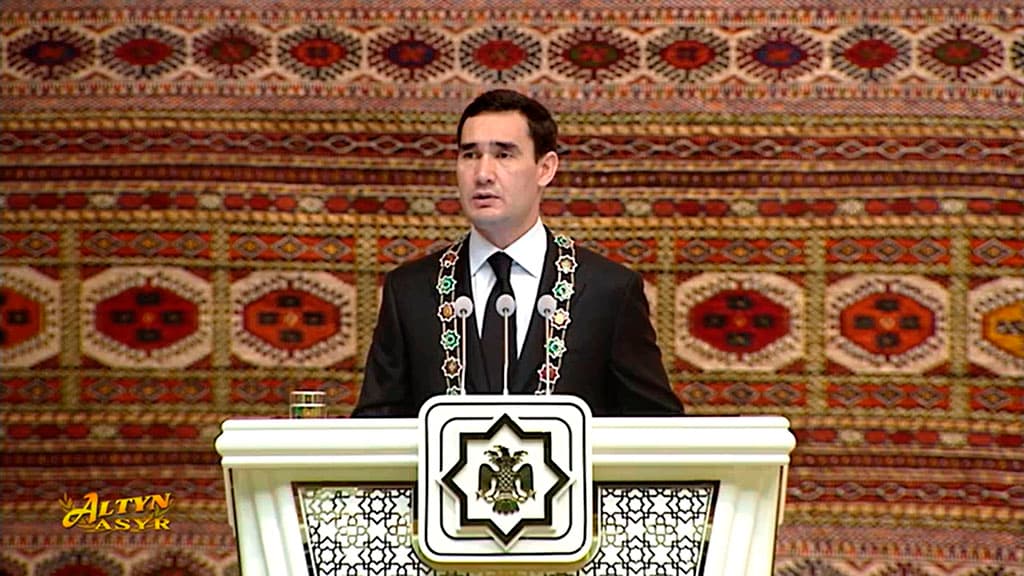 Президент Туркменистана отправил правительство в отставку