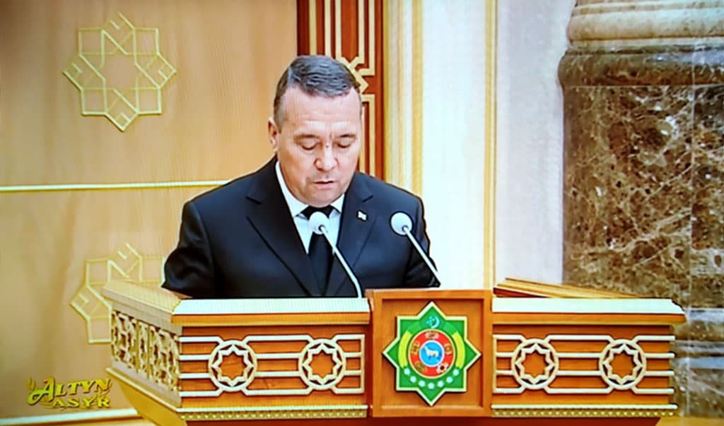 Президент Туркменистана объявил выговоры вице-премьерам Абдрахманову и Оразгелдиеву