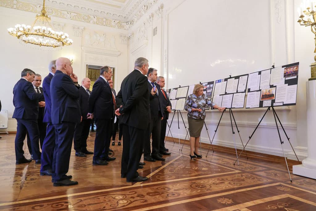 Туркменская экспозиция представлена на фотодокументальной выставке МИД России