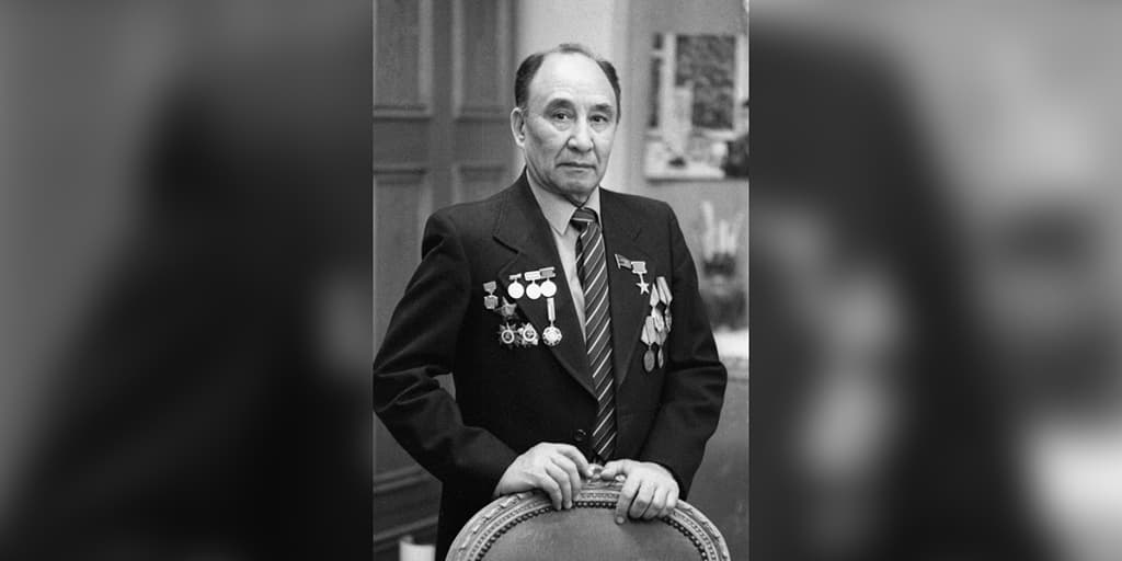 Туркменский художник встретил День Победы в Берлине