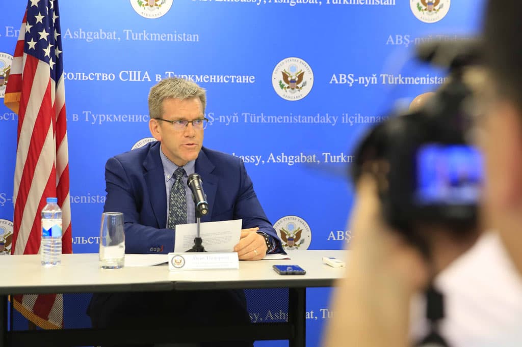 «Мы не ищем разногласий» – представитель Госдепа США дал брифинг в Ашхабаде