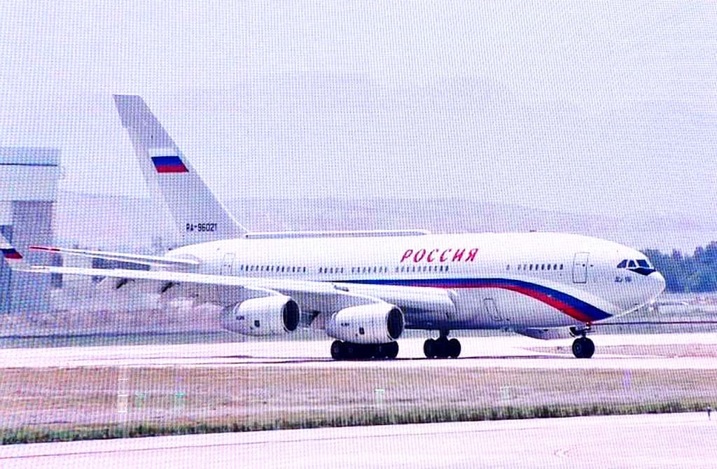 Владимир Путин прибыл в Туркменистан на шестой Каспийский саммит