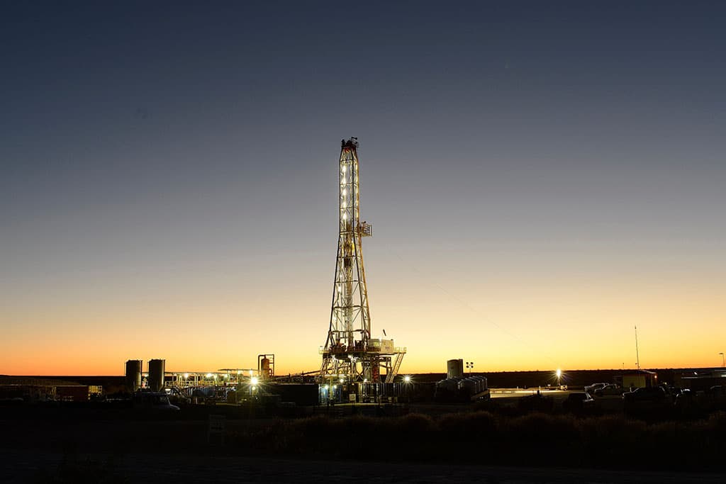 На нефтегазовом месторождении Узынада начали бурить еще одну сверхглубокую скважину