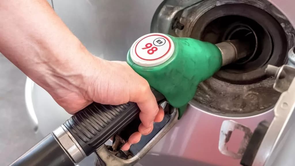 Туркменистан начал экспорт автобензина А-98 стандартов EURO-5 и EURO-6