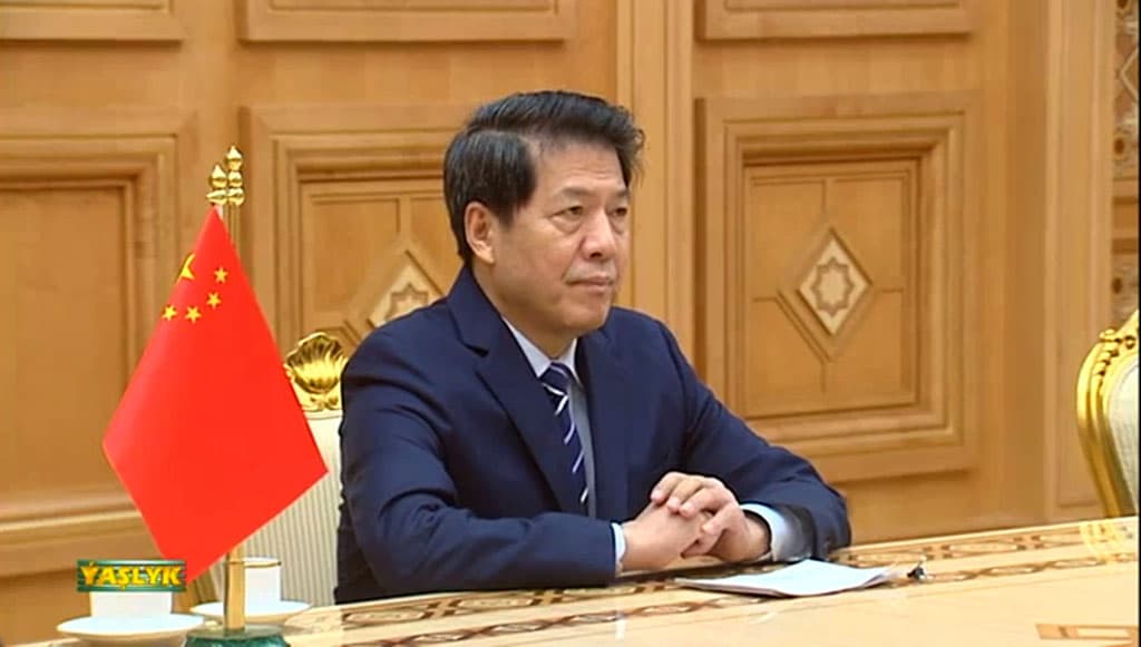 Глава Туркменистана принял спецпредставителя правительства КНР