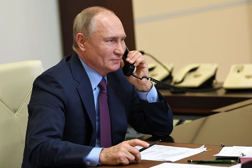 Владимир Путин поздравил Сердара Бердымухамедова с днем рождения