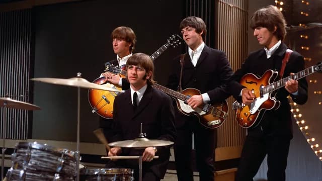 Битломания по-туркменски: в Ашхабаде отметят Всемирный день The Beatles