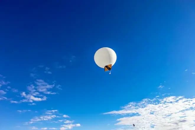 США сбили уже 4 неопознанных летающих объекта с начала февраля