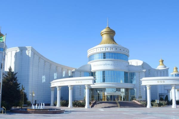 Репертуар Туркменского государственного кукольного театра на 21-22 марта