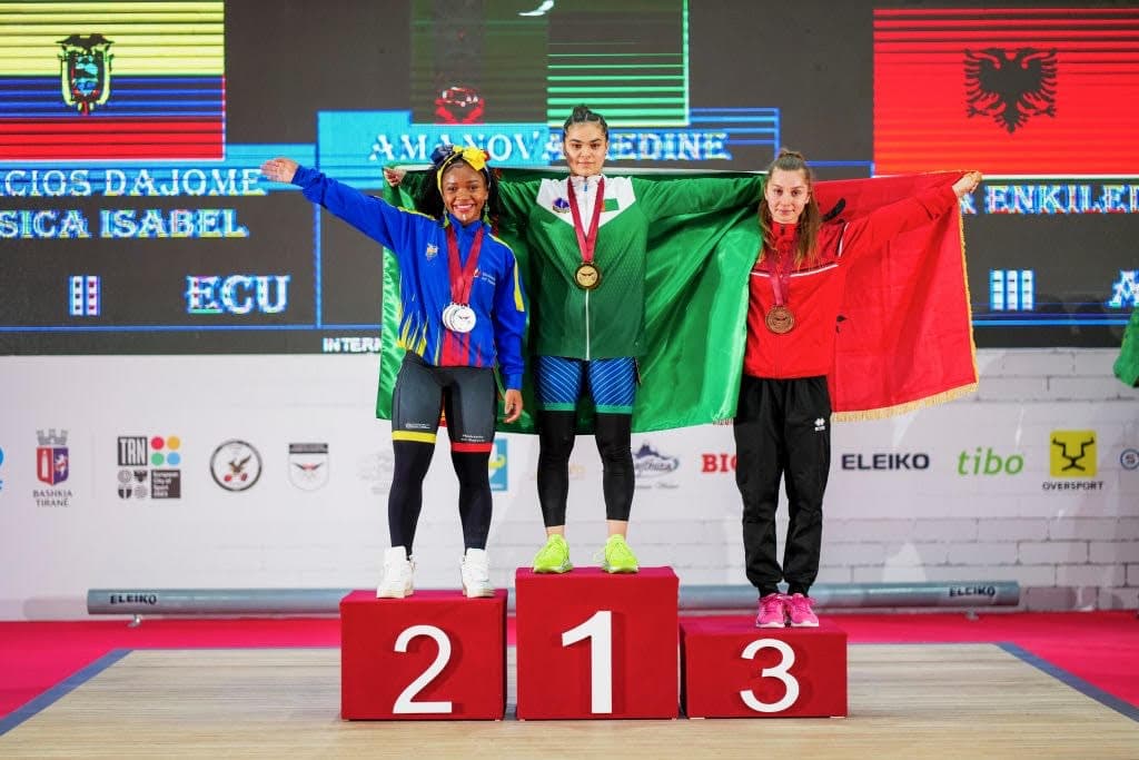 Туркменская штангистка завоевала золотую медаль на юношеском чемпионате мира в Албании