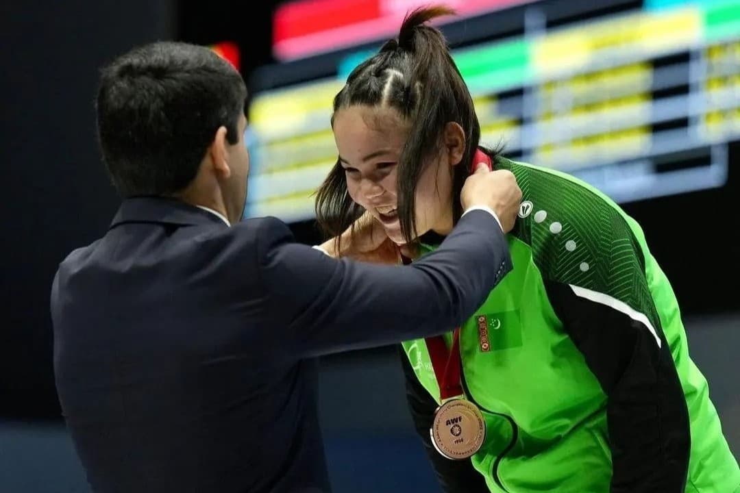 Туркменская штангистка завоевала бронзовую медаль чемпионата Азии