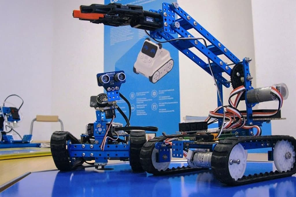 UNICEF is working to promote robotics initiatives in Turkmen schools