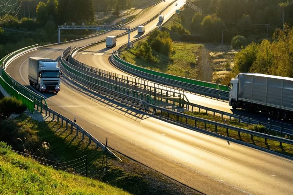 Uzbekistan, Turkmenistan, Iran plan to create an international transport corridor
