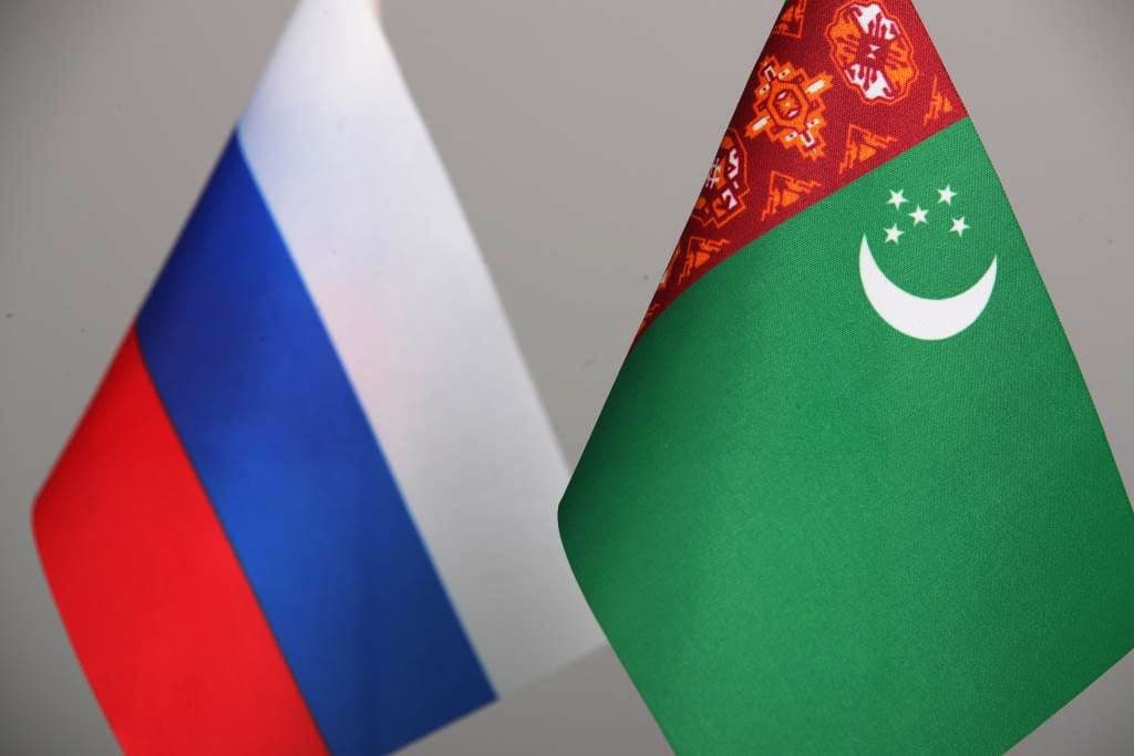 Российское посольство в Туркменистане будет оформлять студенческие визы в ускоренном режиме