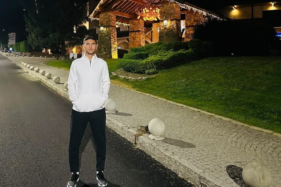 igrok-fk-arkadag-o-sborah-v-bolgarii-i-pervom-mezhdunarodnom-matche