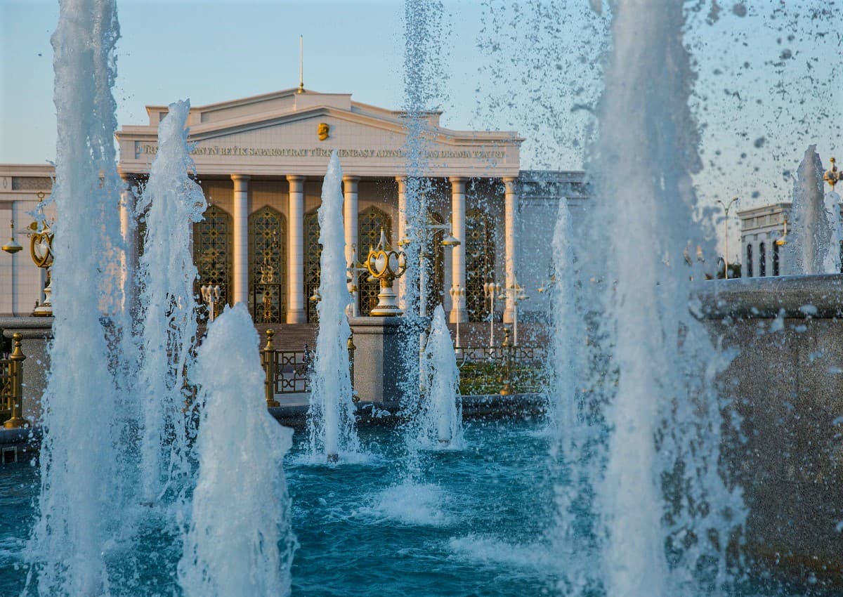 Choosing performances: Ashgabat theaters have returned from vacation