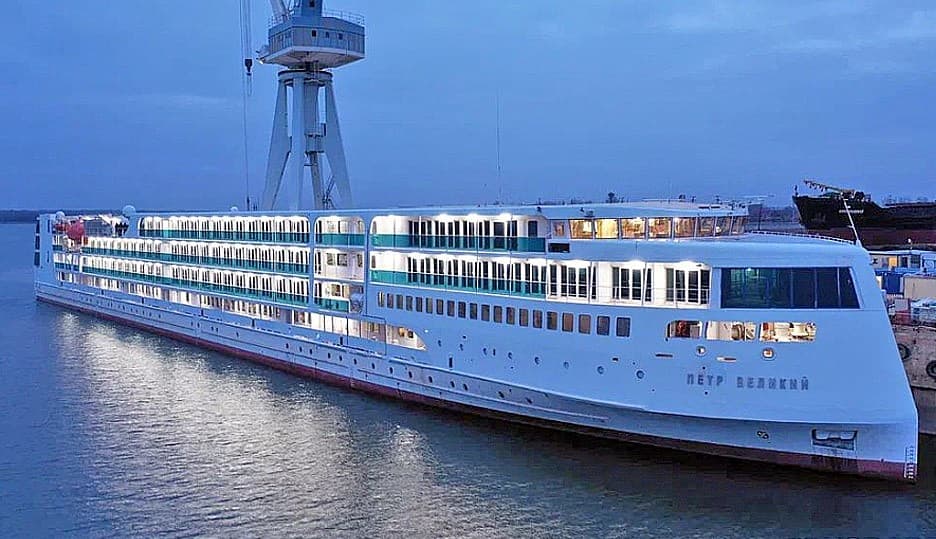 The long-awaited liner for Caspian cruises has been launched for testing