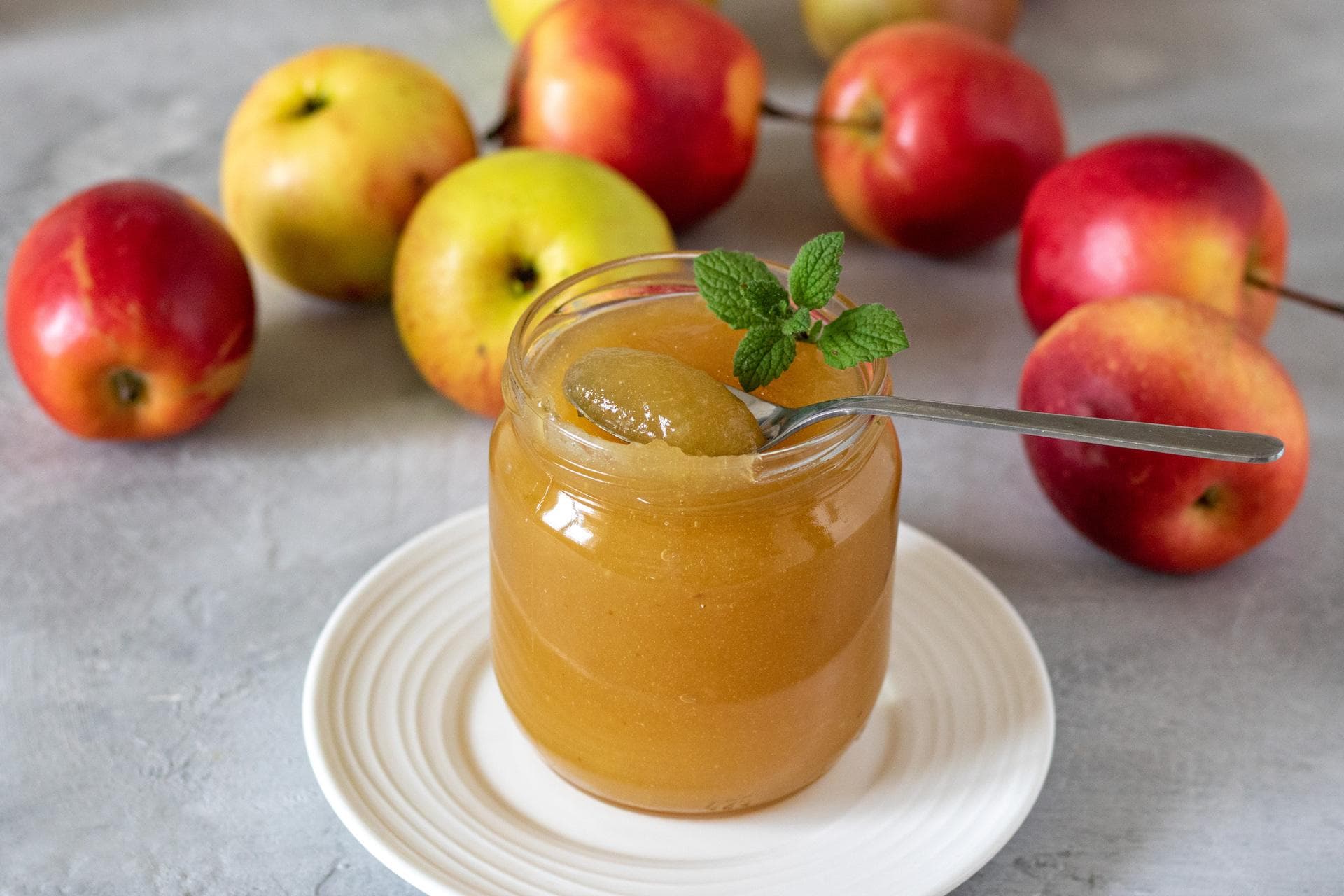 Fresh fruits, delicious juices, jams and marmalade at local markets from Turkmen businessmen
