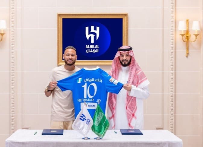 Neymar signed a contract with a football club from Saudi Arabia