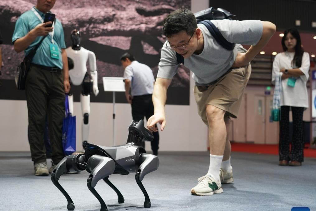 8th World Robotics Conference opens in Beijing