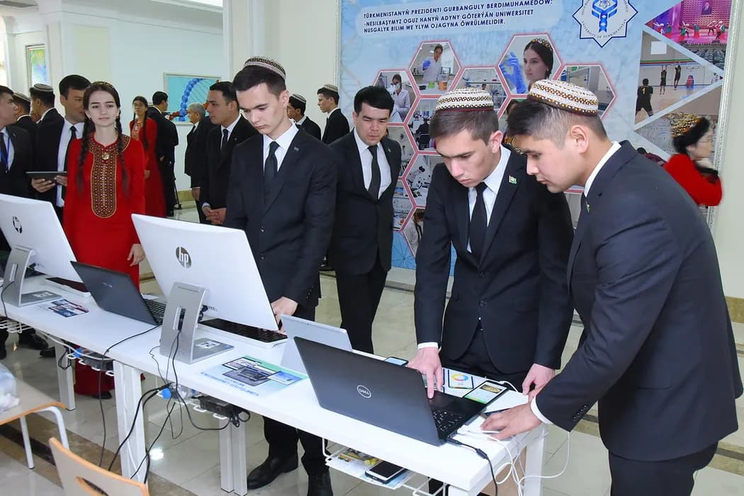 Türkmenaragatnaşyk invites Turkmen youth to take part in the "Digital Solution-2023" contest