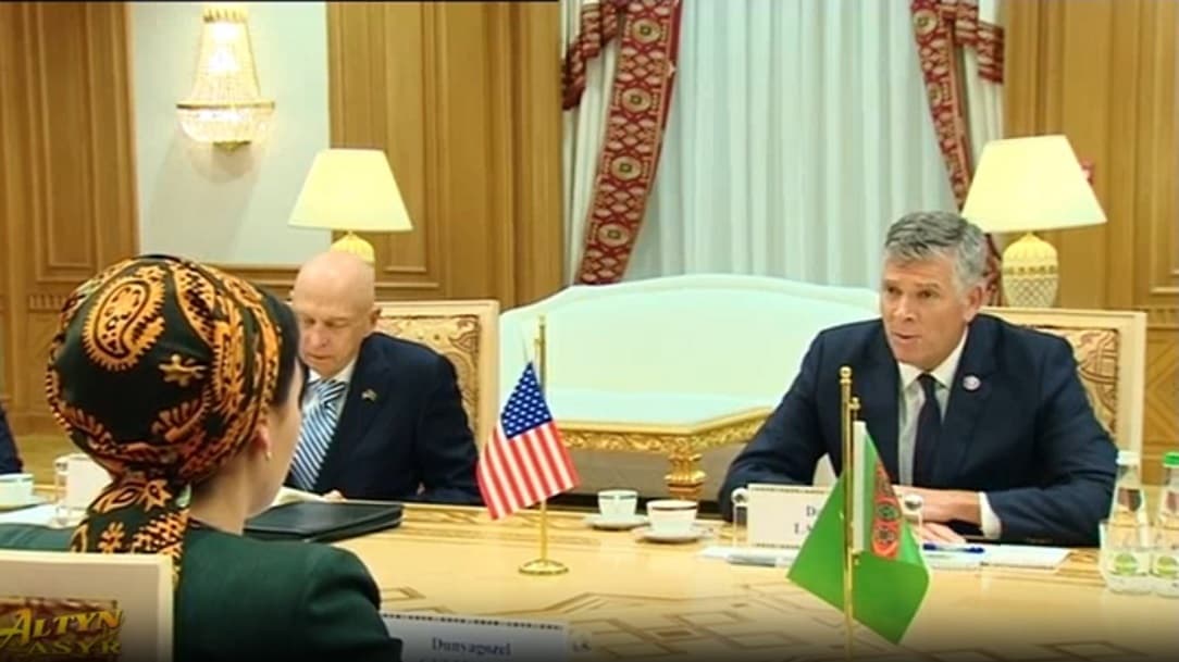 Делегация конгрессменов США прибыла в Ашхабад