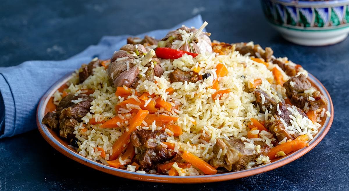 За туркменским пловом выстроилась очередь на фудфестивале «Вкусная Казань»