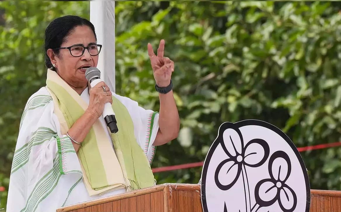 Media reported on India's plans to officially name the country Bharat