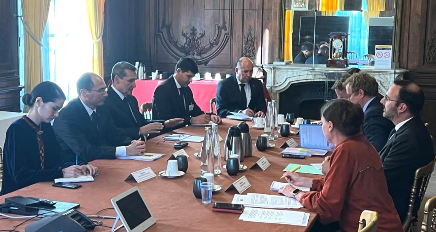 Rashid Meredov and Bertrand Buchswalter discussed the prospects of Turkmen-French cooperation in Paris
