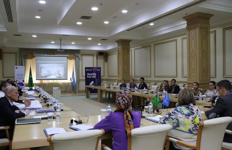 ВОЗ провела в Туркменистане курс по проведению санитарно-просветительных занятий в школах