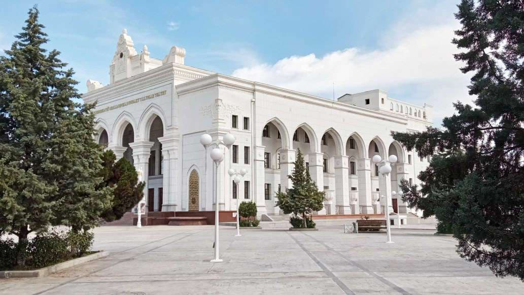 Репертуар Студенческого театра Туркменистана имени Молланепеса на 9 и 10 сентября