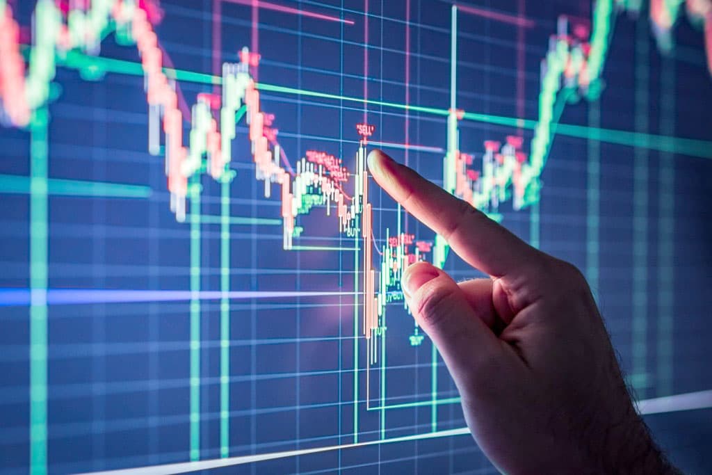 ashhabadskaya-fondovaya-birzha-vedet-nabor-na-kursy-po-rabote-rynka-cennyh-bumag