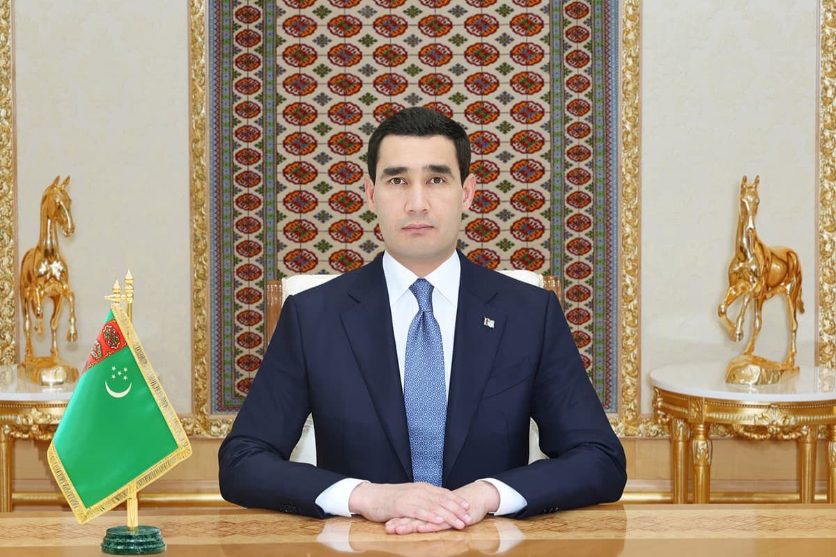 Президенту Туркменистана исполняется 42 года