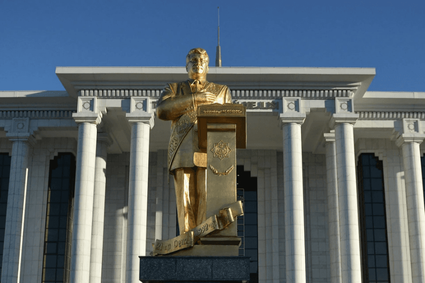 Третье заседания Меджлиса Туркменистана намечено на 30 сентября