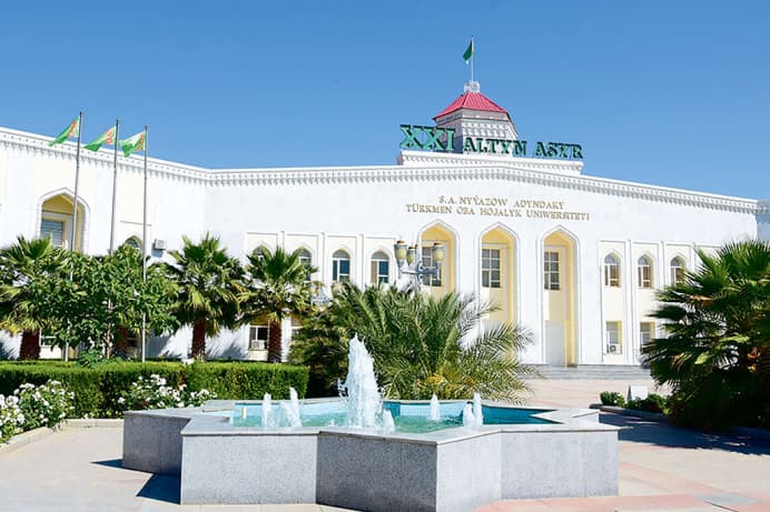 Students of Turkmen universities will take part in a hackathon to develop an electronic market for agricultural products