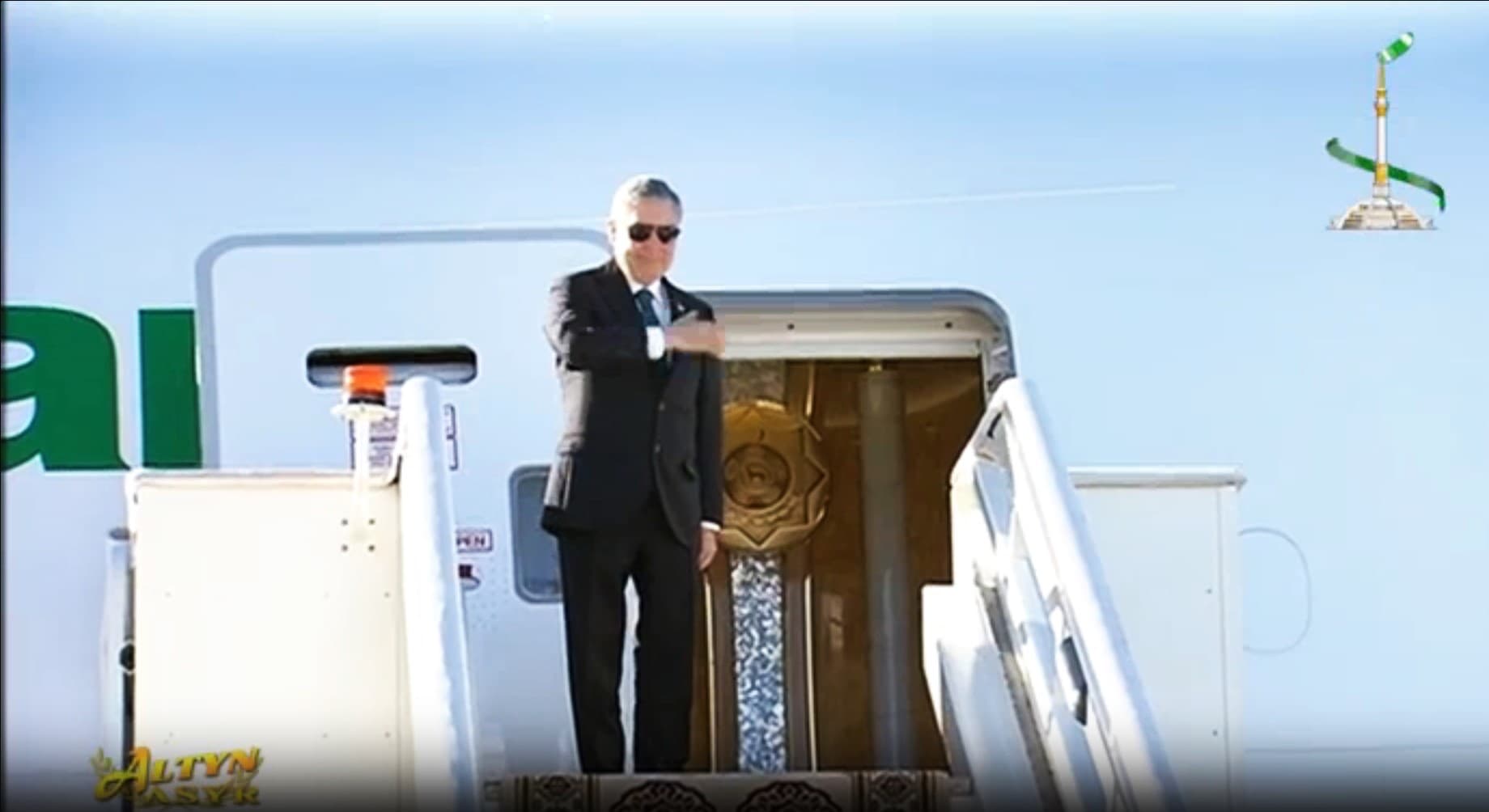 The head of the Halk Maslakhaty of Turkmenistan left for a visit to Berlin