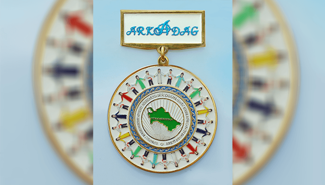 Description and regulations on the Arkadag medal are presented