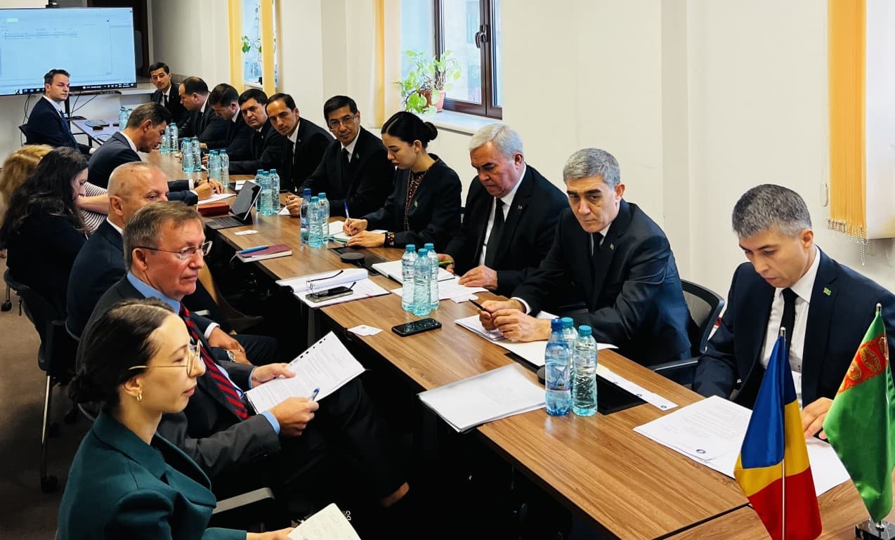The head of the state concern "Turkmenneft" held a working meeting in Bucharest