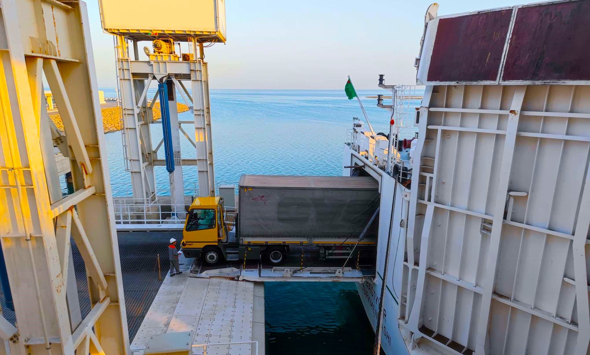 The Fleet of Turkmenistan transported 19 thousand units of vehicles by Ro-Rax ferries in 9 months