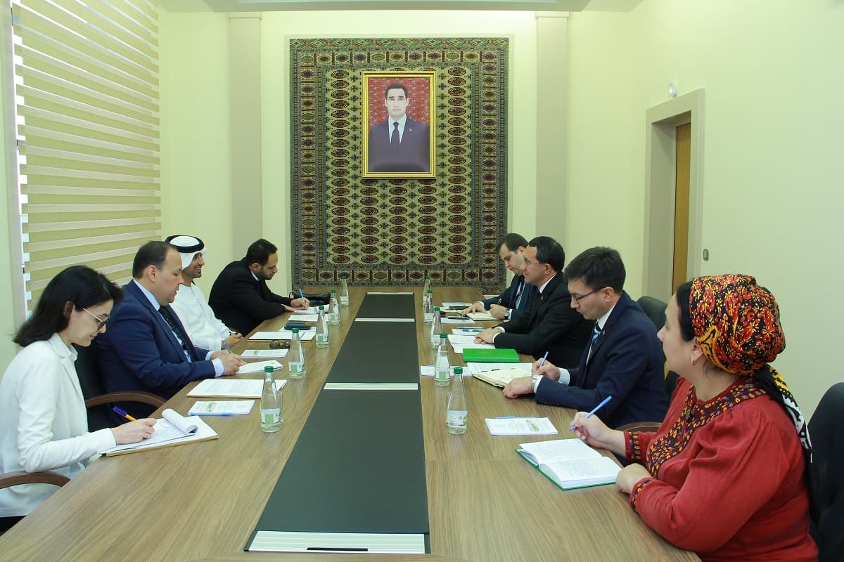 A meeting was held at the Chamber of Commerce and Industry of Turkmenistan with the Ambassador of the UAE
