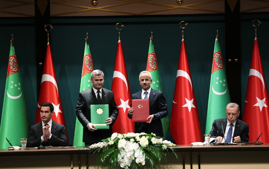 Turkmenistan and Türkiye signed 13 bilateral documents on cooperation