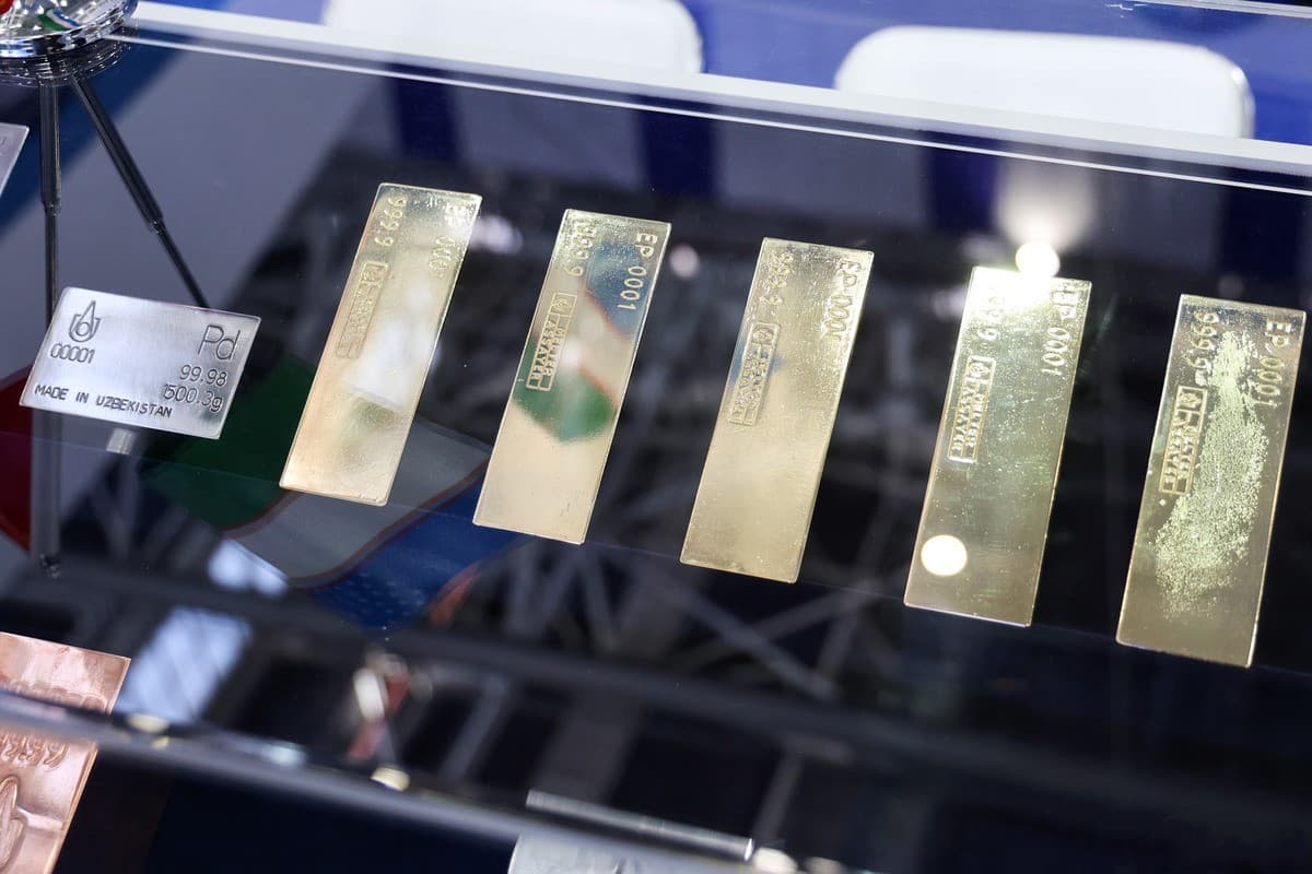 uzbekistan-stal-mirovym-liderom-po-prodazhe-zolota-v-oktyabre