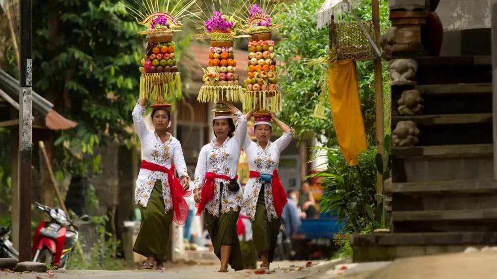 The authorities of Bali have tightened regulations for foreign tourists