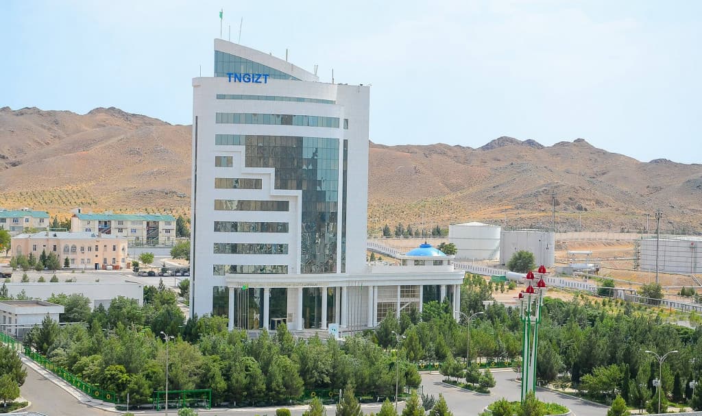 The Turkmenbashy Complex of Oil Refineries is preparing for the commissioning of new production capacities