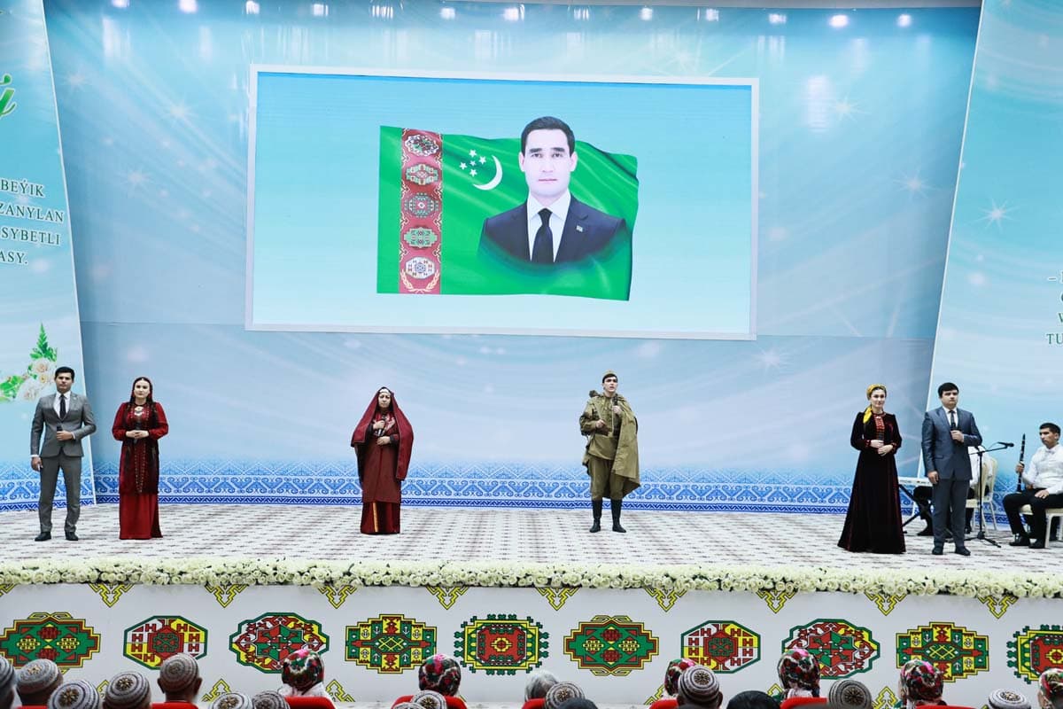 80th anniversary of Victory: Veterans in Turkmenistan receive gifts on behalf of the President