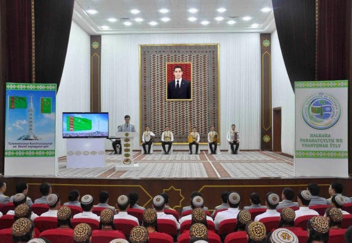 A conference was held dedicated to the Day of the Constitution and the State Flag of Turkmenistan in Mary