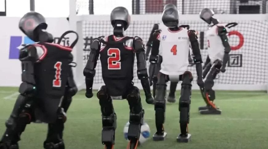 Роботы на поле: В Пекине прошёл исторический финал RoBoLeague с автономным ИИ