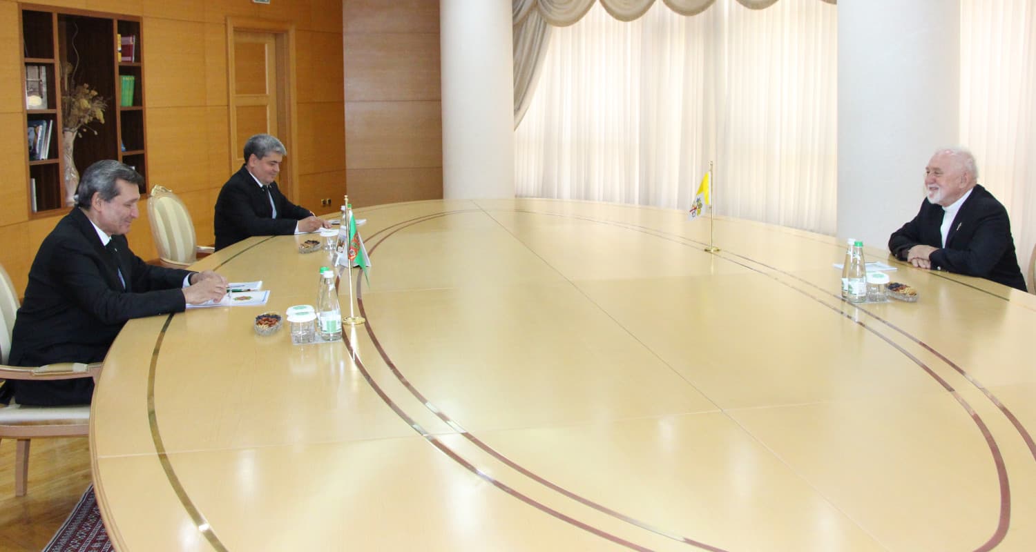 Turkmen Foreign Minister Meets with Representative of the Apostolic Nunciature of the Vatican