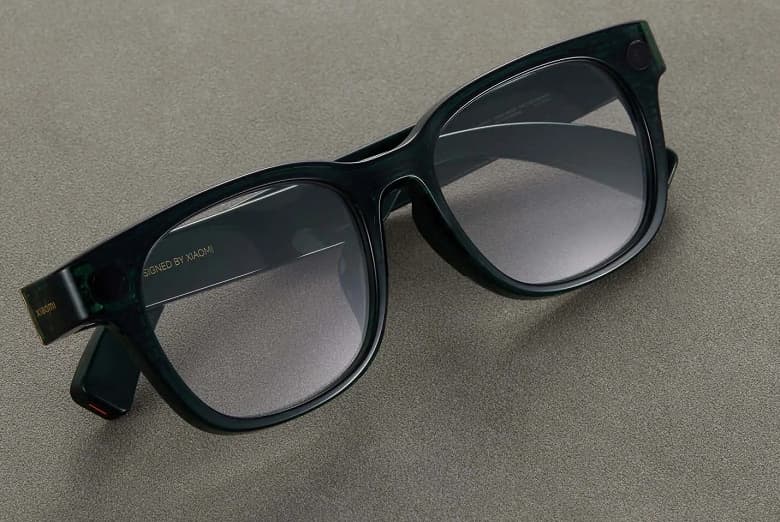 Xiaomi AI Glasses: Smart glasses with AI camera and voice assistant